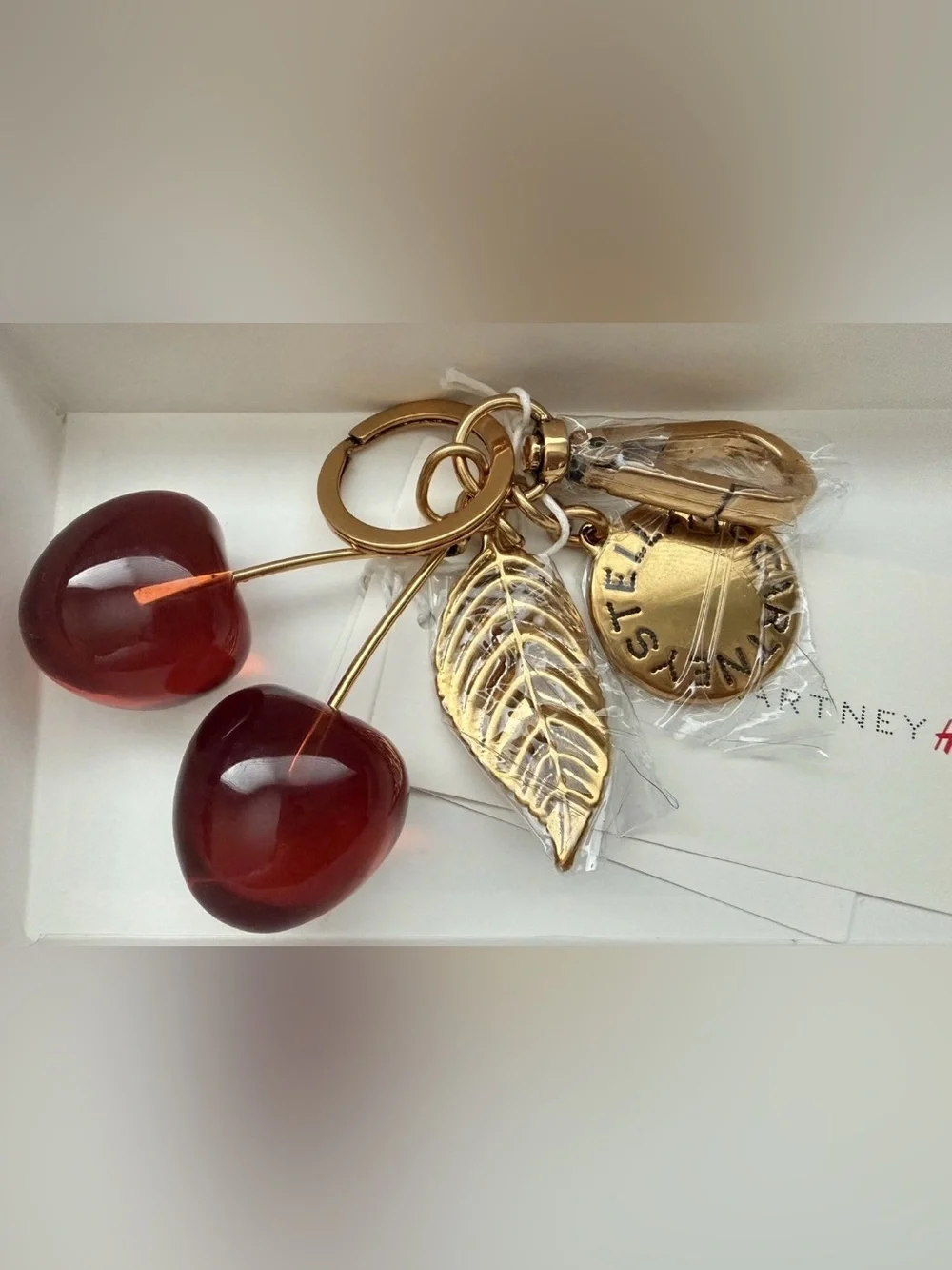 STELLA MCCARTNEY H&M CHERRY
BAG CHARM - Picture 2 of 5